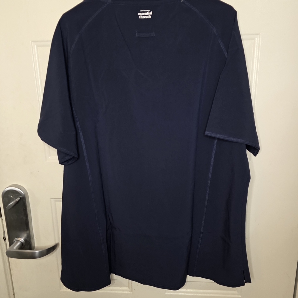 Essential Threads Navy Srub Top Size‎ 3X